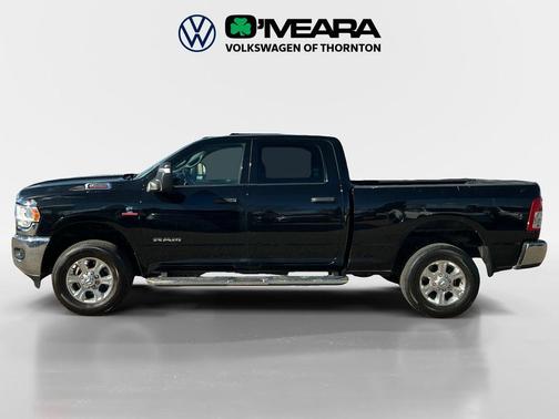 Diamond Black Crystal Pearlcoat 2024 RAM 2500 Big Horn Crew Cab 4x4 6'4' Box