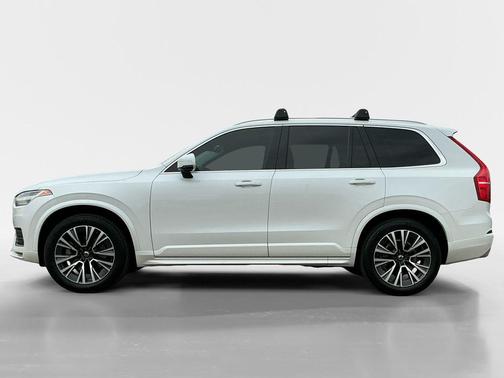 2020 Volvo XC90 T6 Momentum