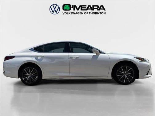2023 Lexus ES 250 Base