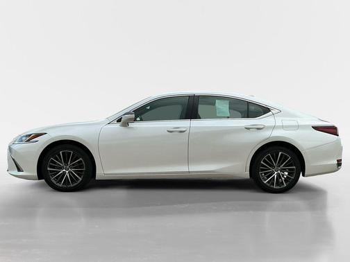 2023 Lexus ES 250 Base