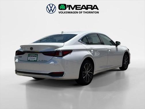 2023 Lexus ES 250 Base