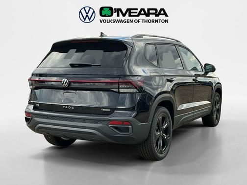 2025 Volkswagen Taos 1.5T SE Black