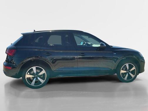 2022 Audi Q5 45 S line Premium Plus