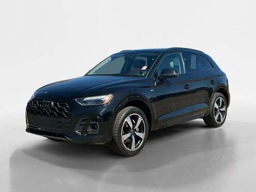 2022 Audi Q5 45 S line Premium Plus