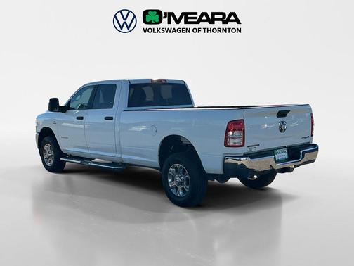 Bright White Clearcoat 2024 RAM 2500 Big Horn Crew Cab 4x4 8' Box