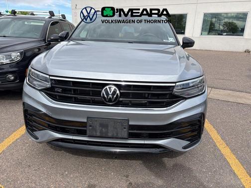 Silver Metallic 2023 Volkswagen Tiguan 2.0T SE R-Line Black