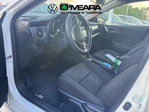 White 2017 Toyota Corolla iM Base