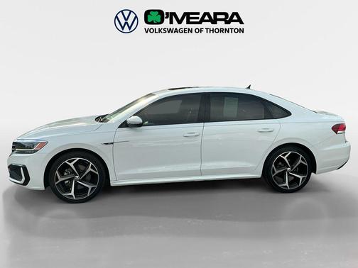 2022 Volkswagen Passat 2.0T R-Line