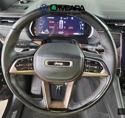 Diamond Black Crystal Pearlcoat 2023 Jeep Grand Cherokee 4xe Summit
