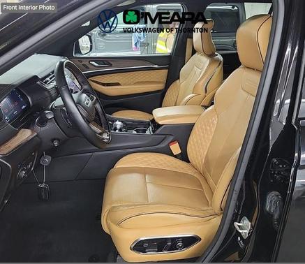 Diamond Black Crystal Pearlcoat 2023 Jeep Grand Cherokee 4xe Summit
