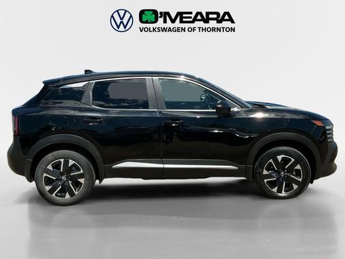 Super Black 2025 Nissan Kicks SV