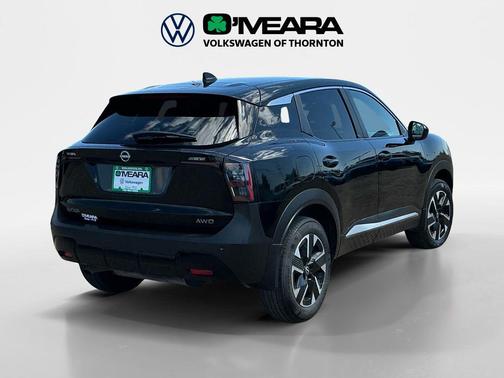 Super Black 2025 Nissan Kicks SV