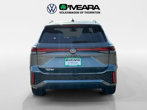 platinum gray metallic 2026 Volkswagen Tiguan 2.0T SE R-Line Black 4MOTION