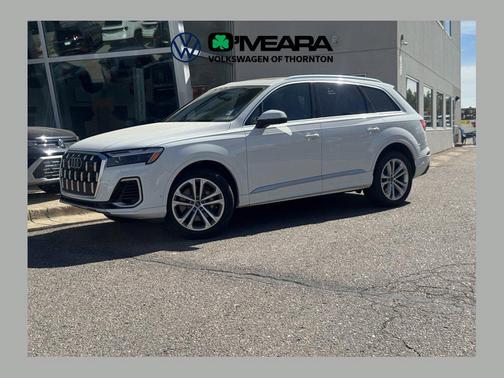 Mythos Black Metallic 2025 Audi Q7 55 Premium Plus