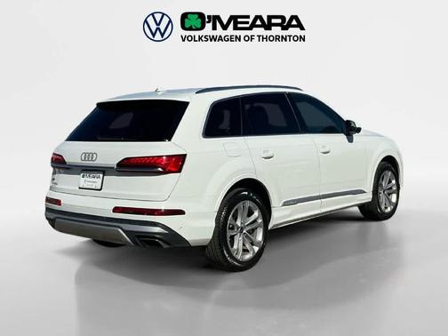 Glacier White Metallic 2025 Audi Q7 55 Premium Plus