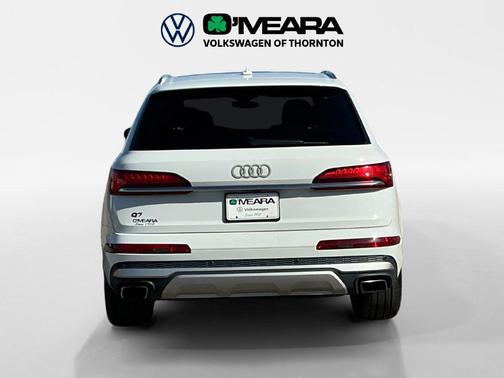 Mythos Black Metallic 2025 Audi Q7 55 Premium Plus