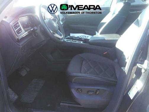 2025 Volkswagen Atlas 2.0T SE w/Technology 4MOTION