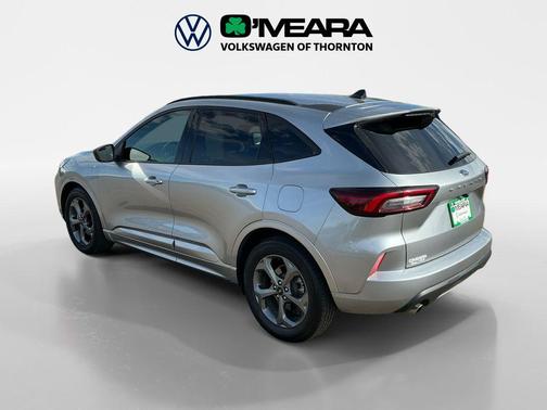 Iconic Silver Metallic 2024 Ford Escape ST-Line