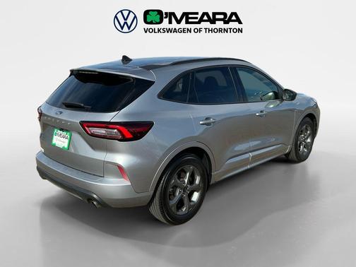 Iconic Silver Metallic 2024 Ford Escape ST-Line