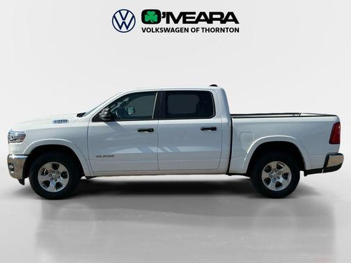 Bright White Clearcoat 2025 RAM 1500 Big Horn/Lone Star