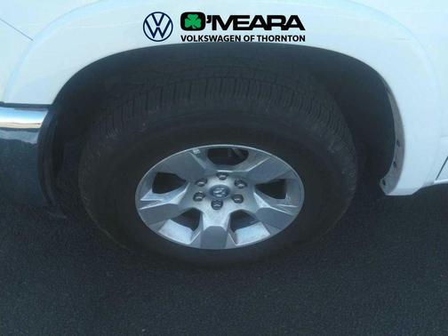 Bright White Clearcoat 2025 RAM 1500 Big Horn/Lone Star