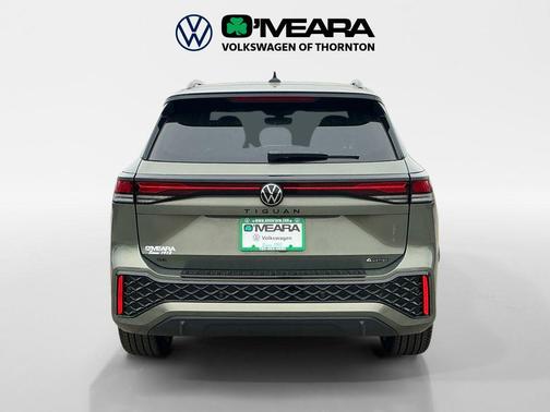 Avocado Green w/Deep Black Roof 2026 Volkswagen Tiguan 2.0T SE R-Line Black 4MOTION
