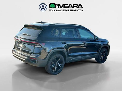 2025 Volkswagen Taos 1.5T SE Black