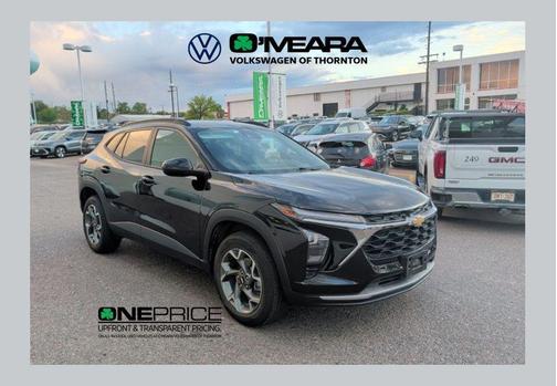Mosaic Black Metallic 2024 Chevrolet Trax LT