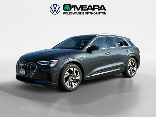 2022 Audi e-tron Premium Plus