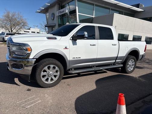 2019 RAM 2500 Laramie Crew Cab 4x4 6'4' Box