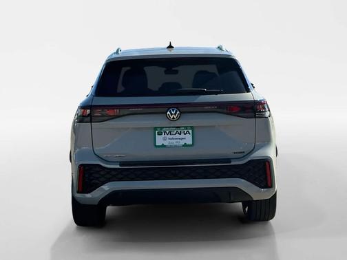 Sandstone 2026 Volkswagen Tiguan 2.0T SEL R-Line 4MOTION
