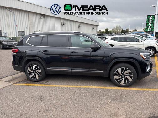 Deep Black 2024 Volkswagen Atlas 2.0T SEL