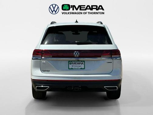 Opal White Pearl 2026 Volkswagen Atlas 2.0T SE w/Technology 4MOTION