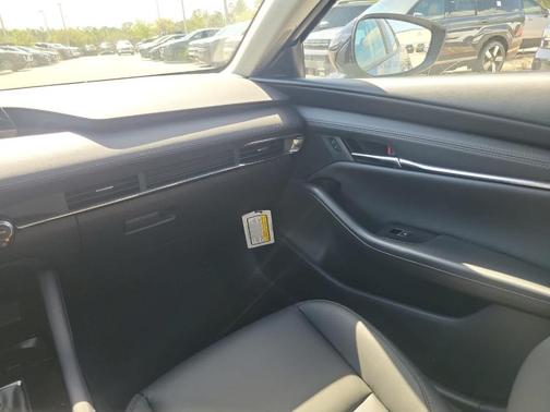 2025 Mazda Mazda3 FWD w/Preferred Package