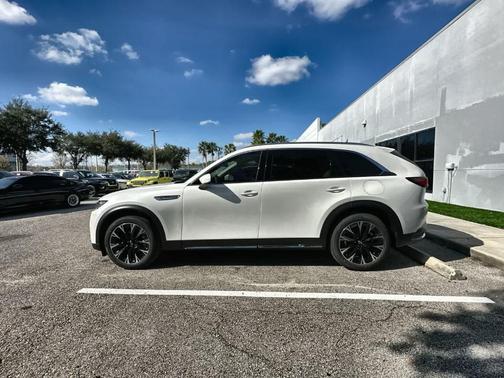 2026 Mazda CX-90 Premium Plus