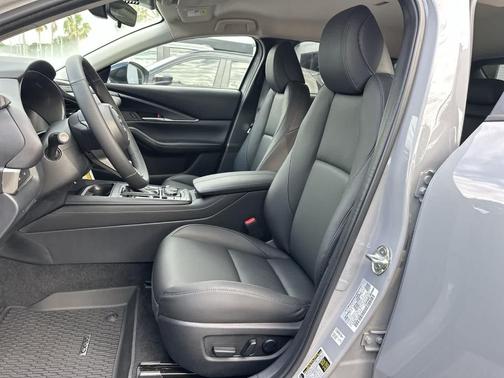 Aero Gray Metallic 2026 Mazda CX-30 Select