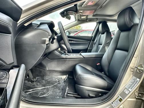 Platinum Quartz Metallic 2026 Mazda Mazda3 FWD w/Preferred Package