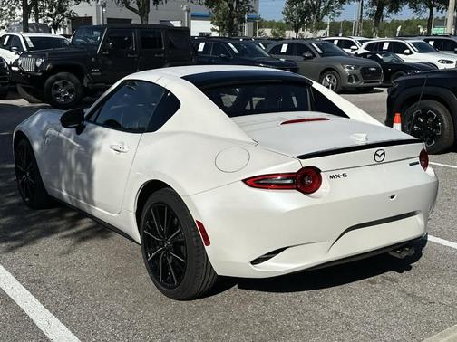 Snowflake White Pearl 2026 Mazda MX-5 Miata Grand Touring