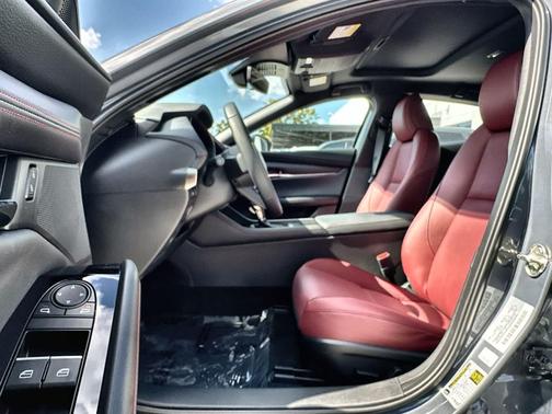 2026 Mazda Mazda3 2.5 S Carbon Edition