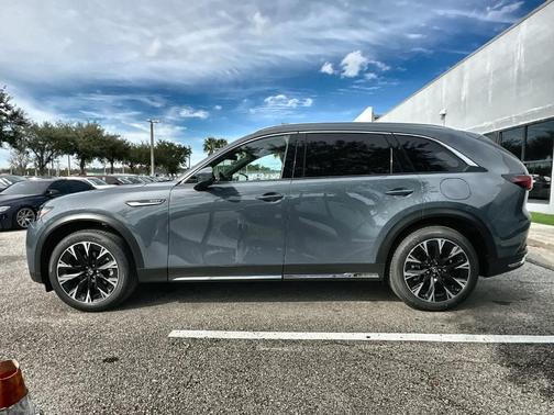 2026 Mazda CX-90 Premium Plus