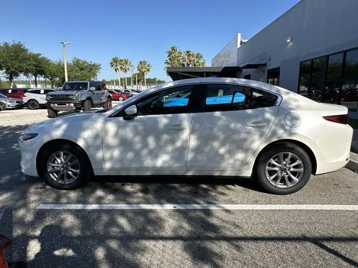 Snowflake White Pearl 2026 Mazda Mazda3 2.5 S