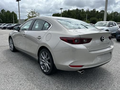 Platinum Quartz Metallic 2026 Mazda Mazda3 FWD w/Preferred Package