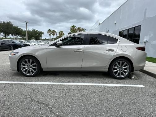 Platinum Quartz Metallic 2026 Mazda Mazda3 FWD w/Preferred Package