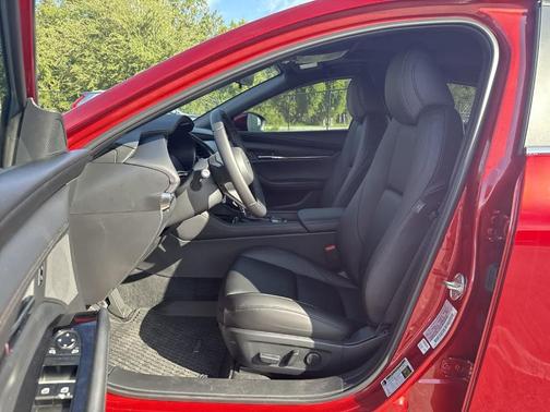 2025 Mazda Mazda3 FWD w/Preferred Package