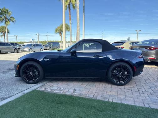 2025 Mazda MX-5 Miata Club