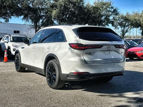 2026 Mazda CX-90 Premium