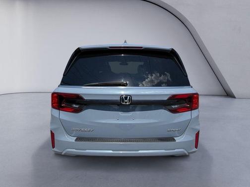 Sonic Gray Pearl 2025 Honda Odyssey Sport-L
