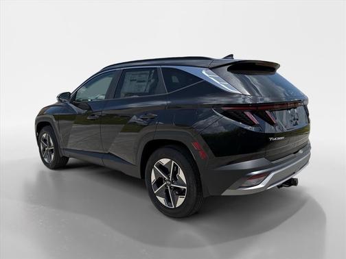Phantom Black 2026 Hyundai TUCSON SEL Premium