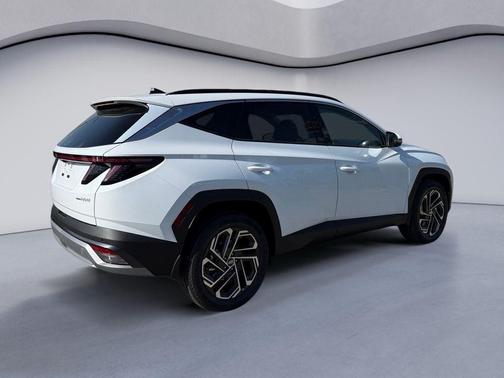 Pearl 2026 Hyundai TUCSON Hybrid Limited