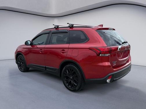 Rally Red Metallic 2018 Mitsubishi Outlander LE